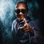 Óscar Rhenals: La voz romántica que conquistó el Caribe